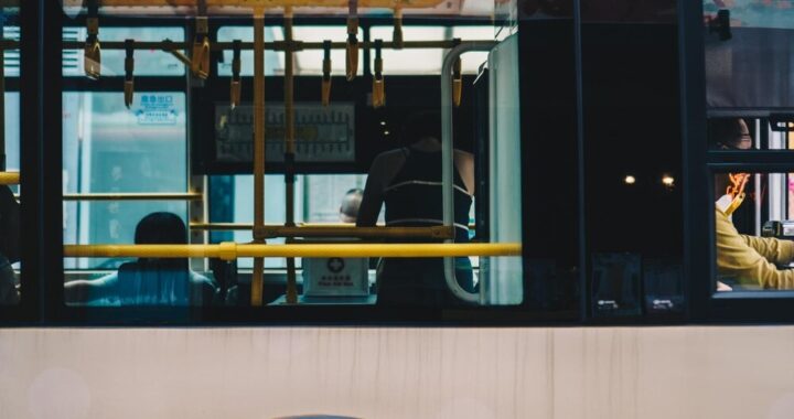 wkr--tce-w-naszym-mie--cie--pierwszy-przegubowy-au-auto-2003